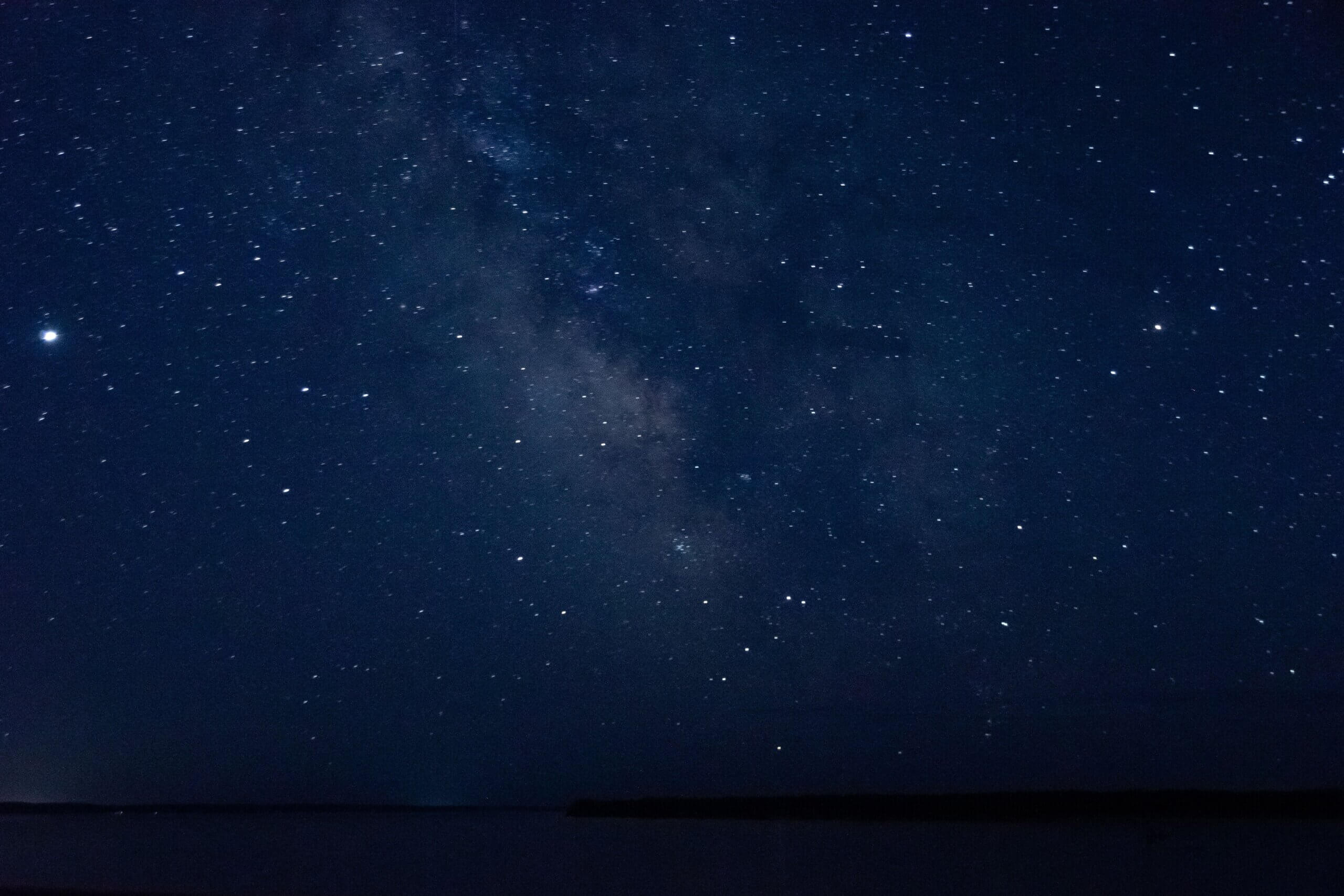night sky photo by Daubneys Adrift